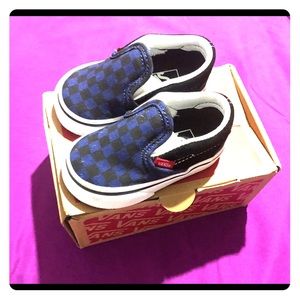 Blue and black children’s vans size 3